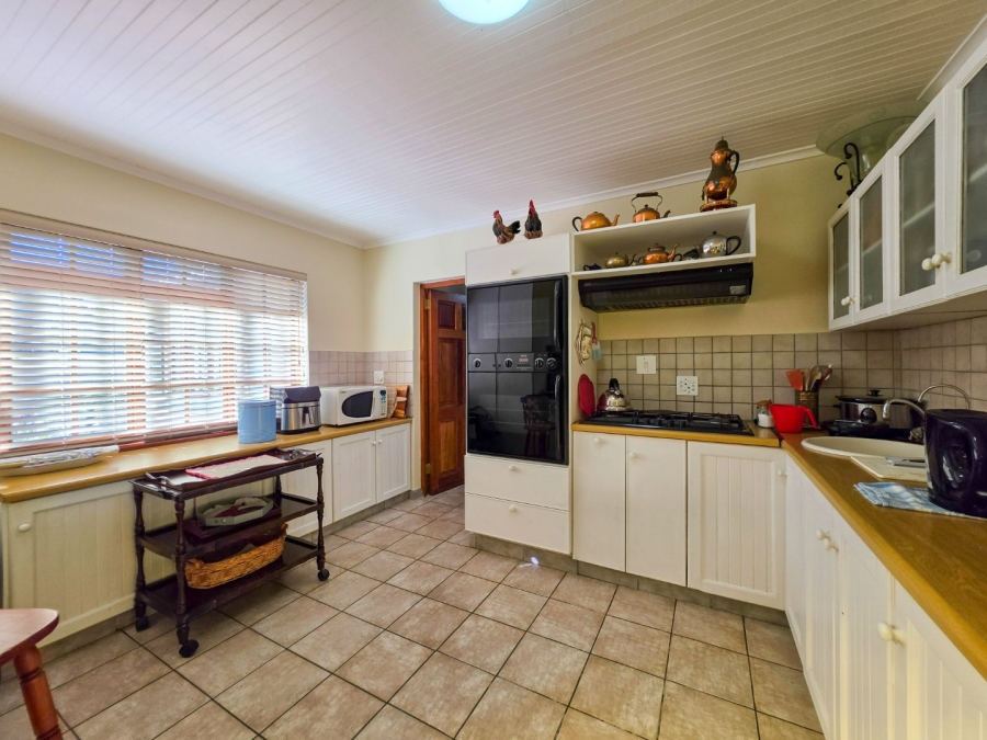 4 Bedroom Property for Sale in Stilbaai Wes Western Cape